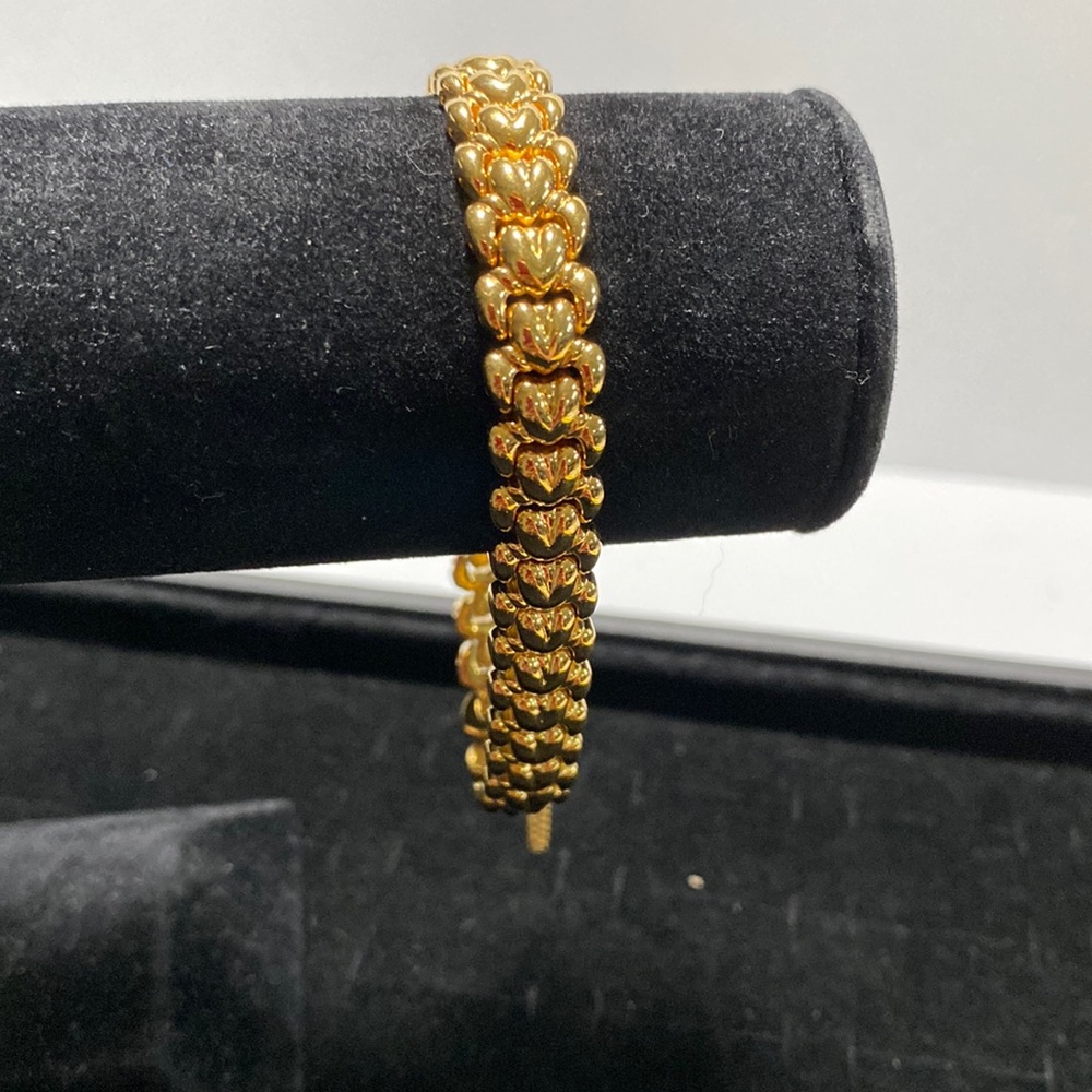 New old stock bracelet. B4